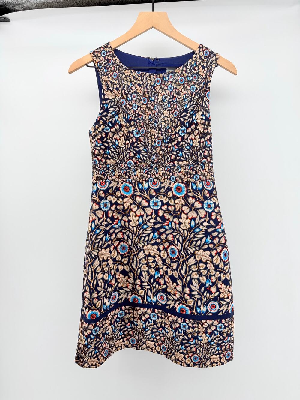Maeve Floral Tapestry Sheath Dress sz 4 Dark Academia Cottagecore Artsy